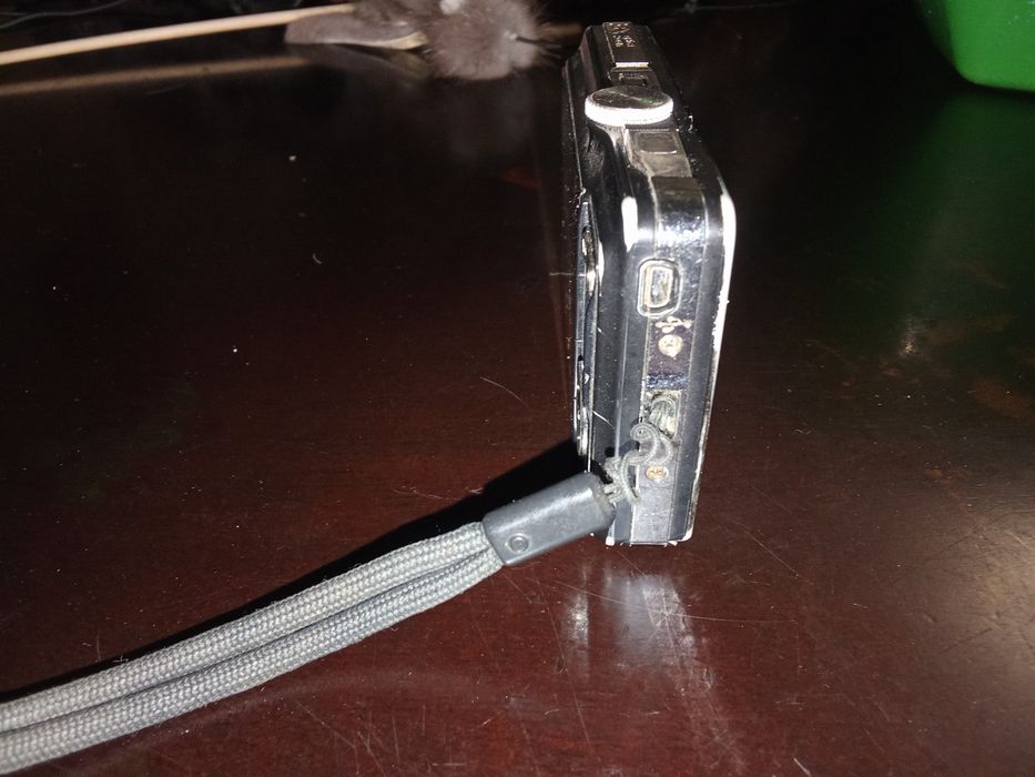 Продам фотоаппарат Кэнон.