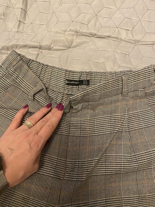 Pantaloni dama Stradivarius M