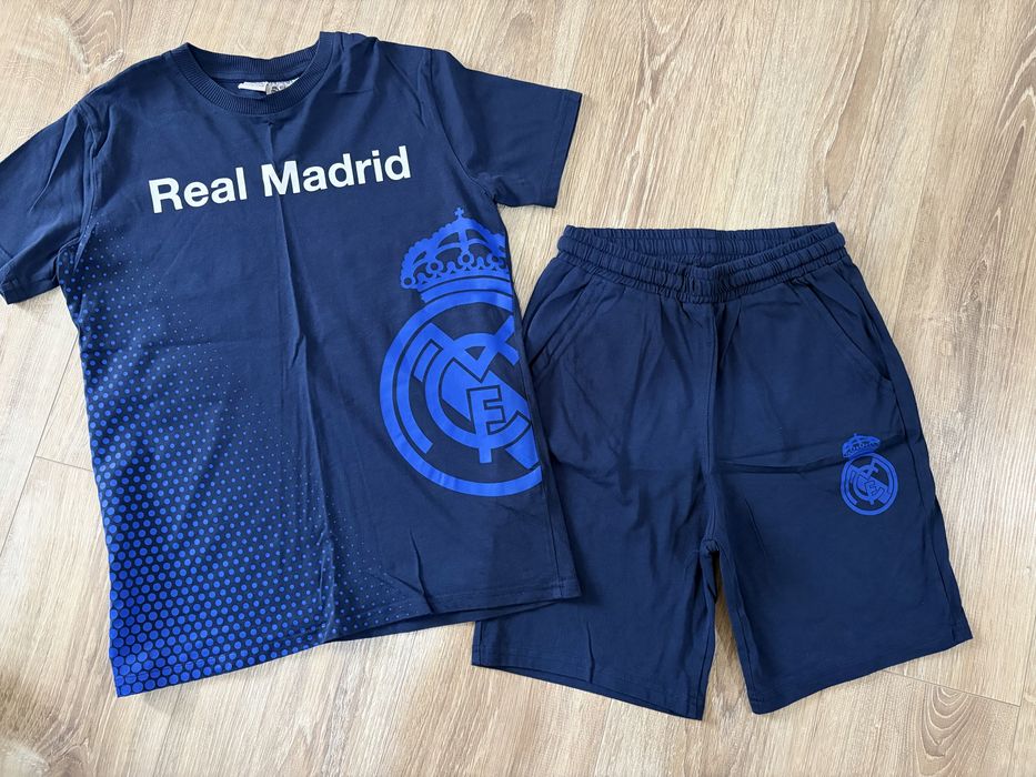 Комплект за момче Real Madrid размер 146-152 см