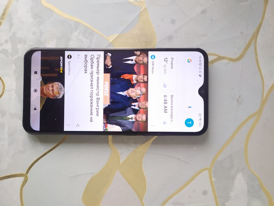 Продам смартфон редми