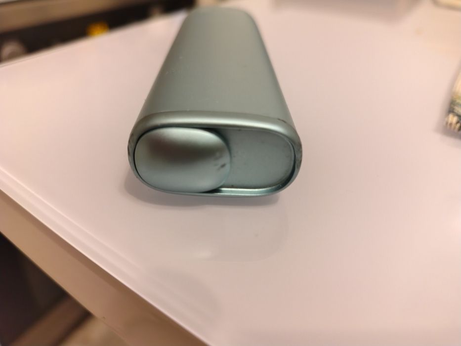 Vând Iqos Iluma i one+husa silicon