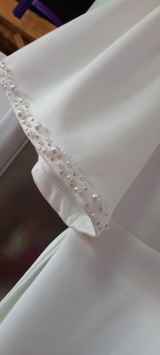 Rochie alba          .