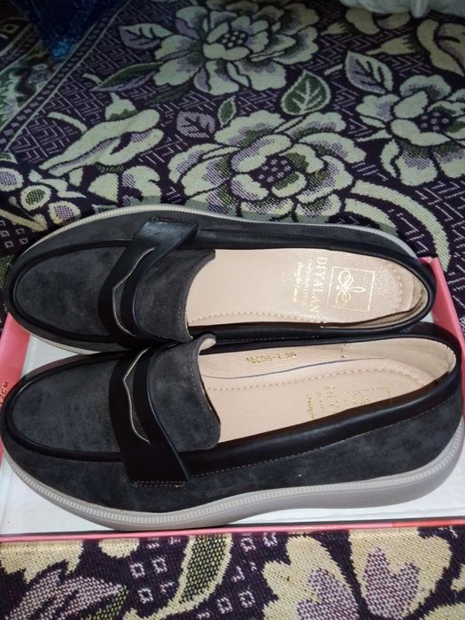 Продам женские обувь