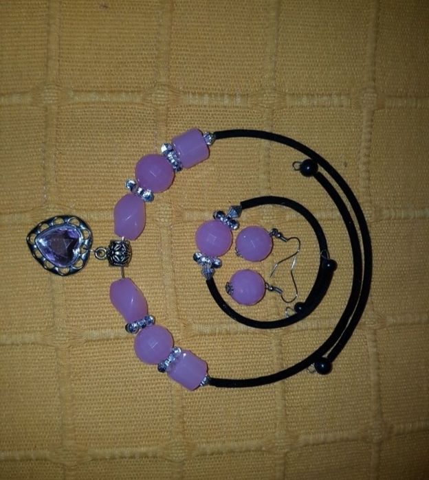 Colier, cercei, bratara roz set