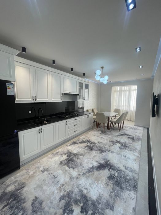 Продается 3х комнатная люкс квартира