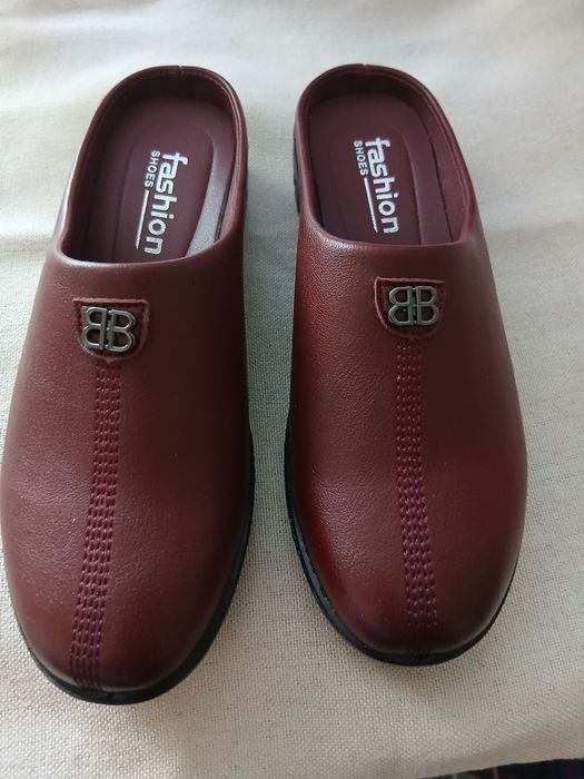 Продам тапочки-сабо