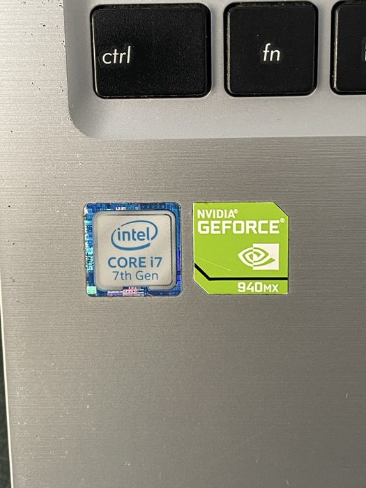 Ноутбук core i 7  , 8 гб озу , ssd