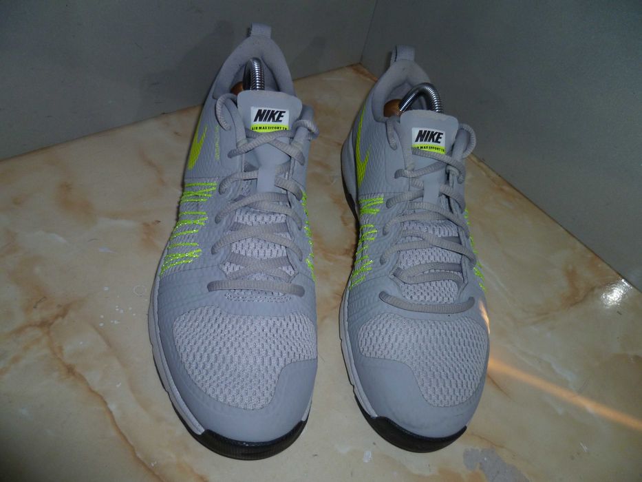 NIKE Air Max маратонки №44