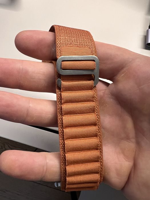 Apple watch terra cotta alpine loop 49mm ново
