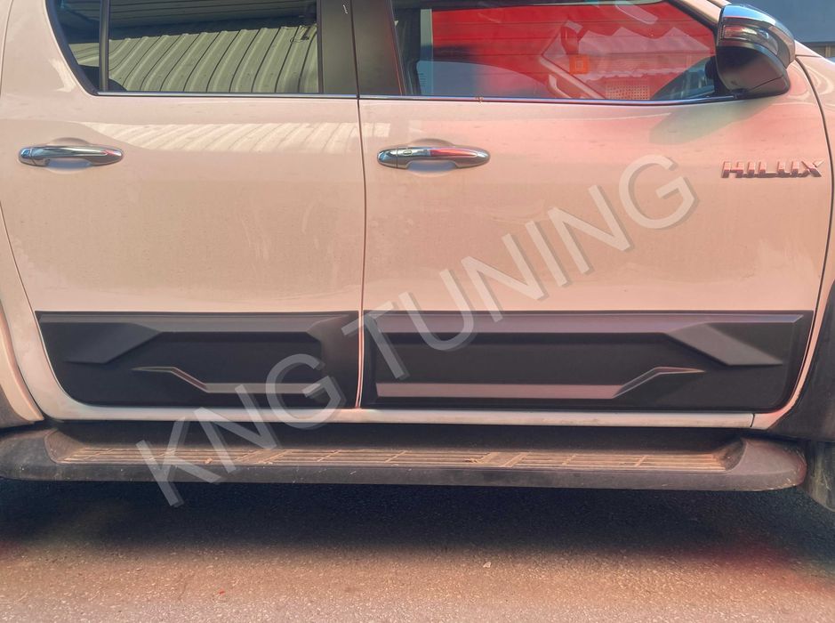 Добавки за вратите тойота хайлукс / добавки за toyota hilux