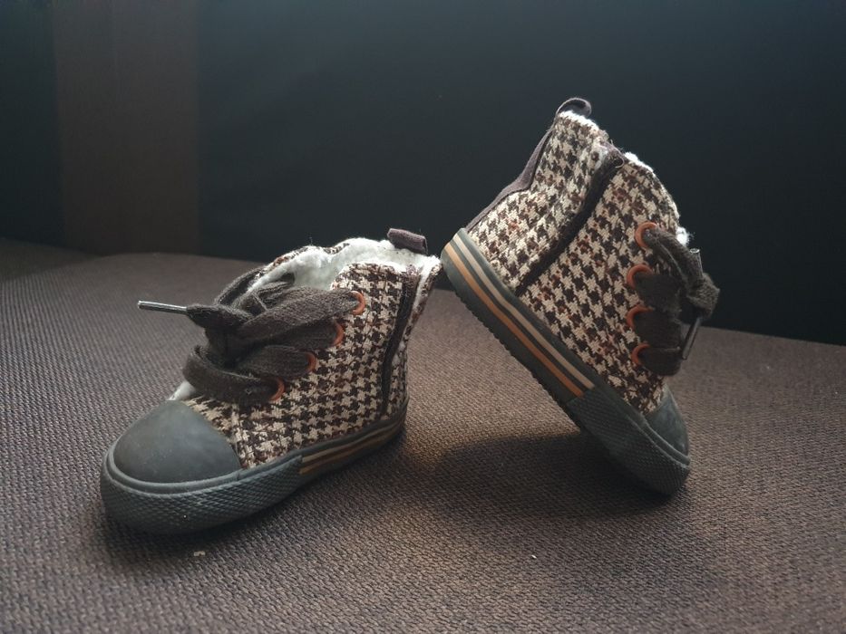 Бебешки обувки буйки