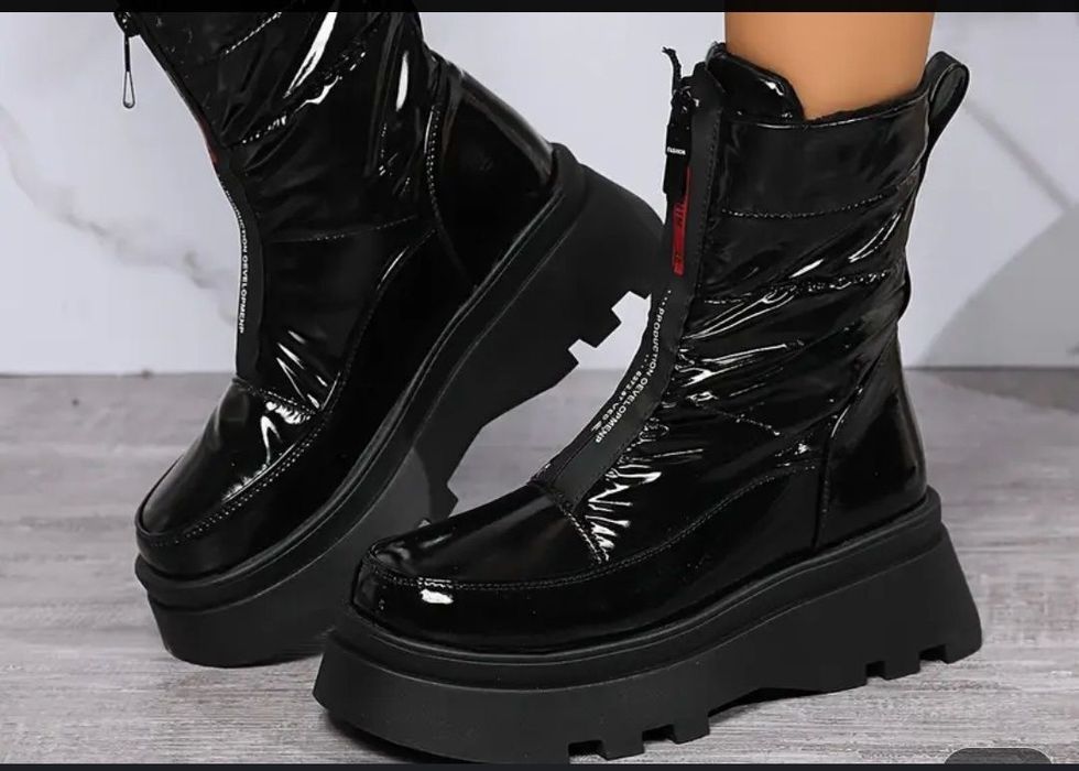 Продам ботинки 36-37 разм