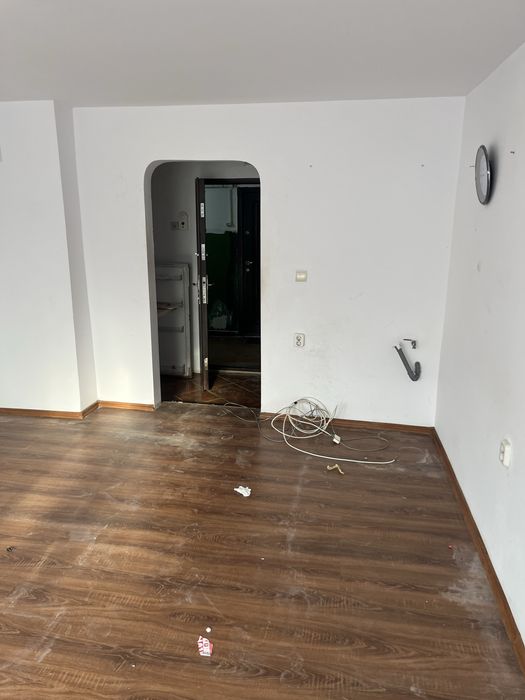 Garsonieră -3/4- 21mp zona far  35000 € negociabil