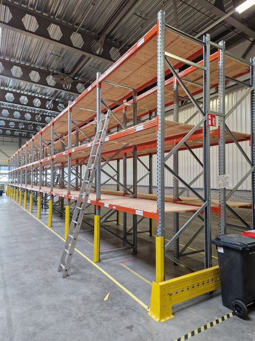 Rafturi metalice industriale