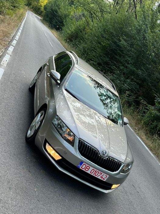 Vând Skoda Octavia 3