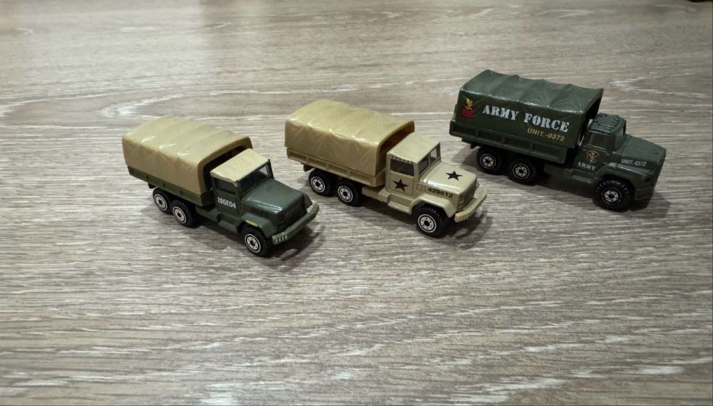 Machete militare metalice 1/72