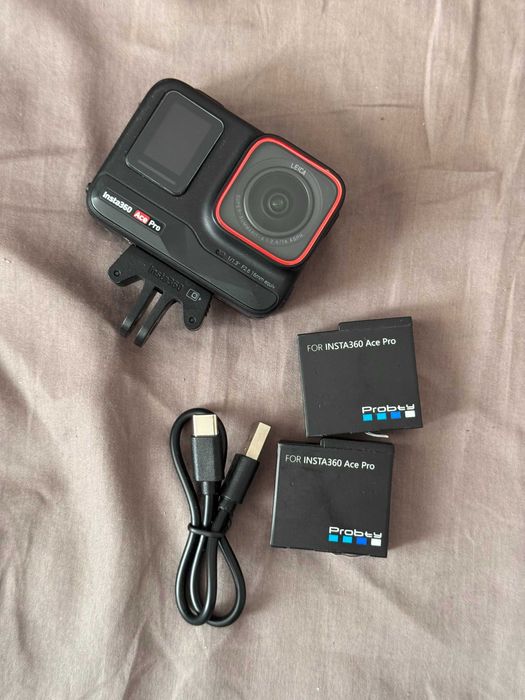 Cameră de acțiune Insta360 - Ace Pro, 8K (Prima varianta)