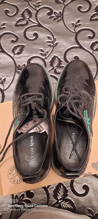 Продам подростковую обувь, отличные