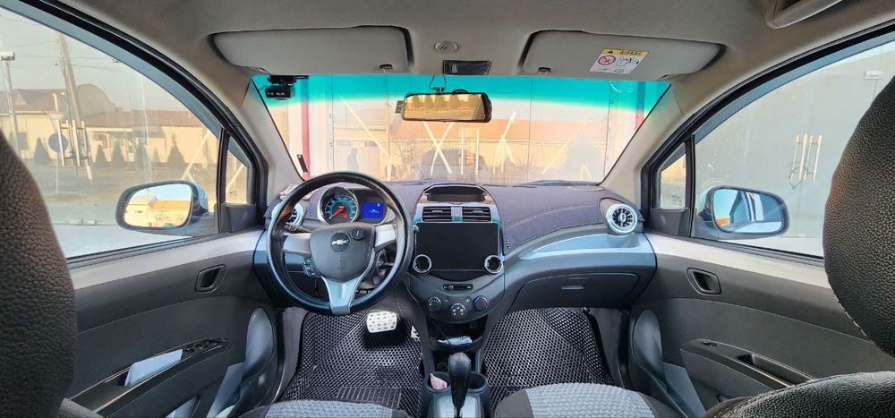 Spark 2017 (avtomat) sotiladi.