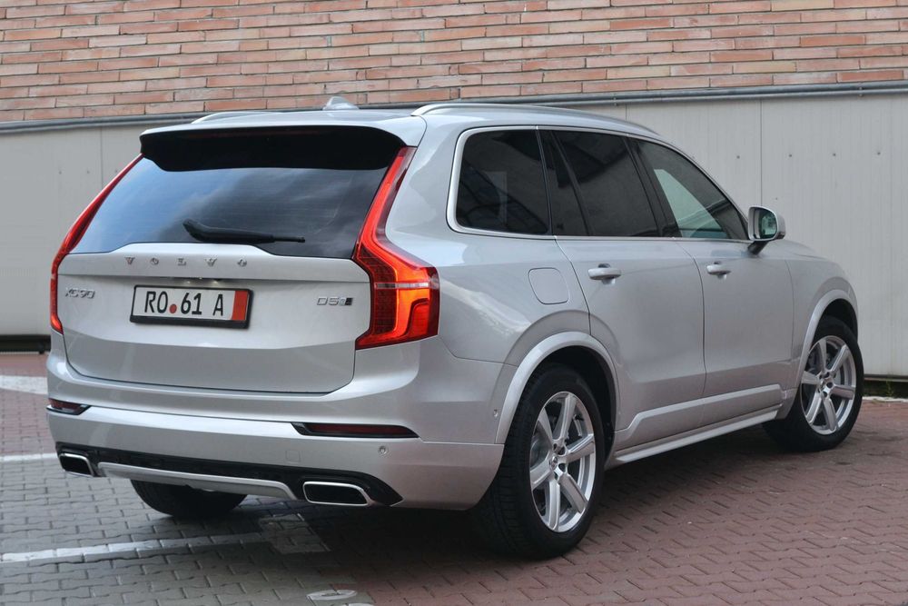 Volvo XC 90 / D5 AWD / R-Design / 7 LOCURI / Keyless