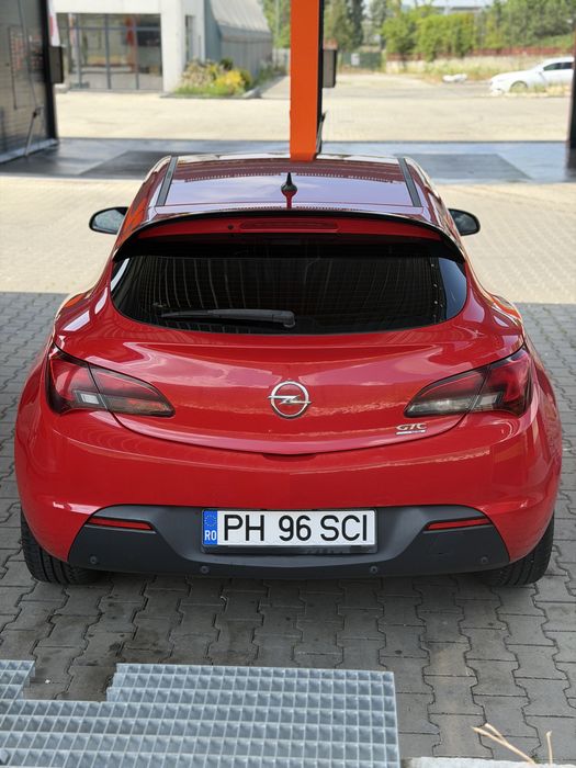 Opel Astra J Gtc 1.7 CDTI