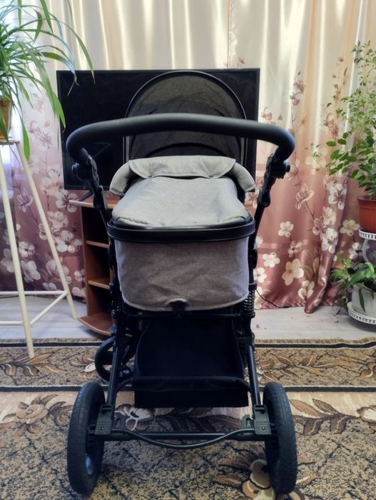 Продам детскую коляску