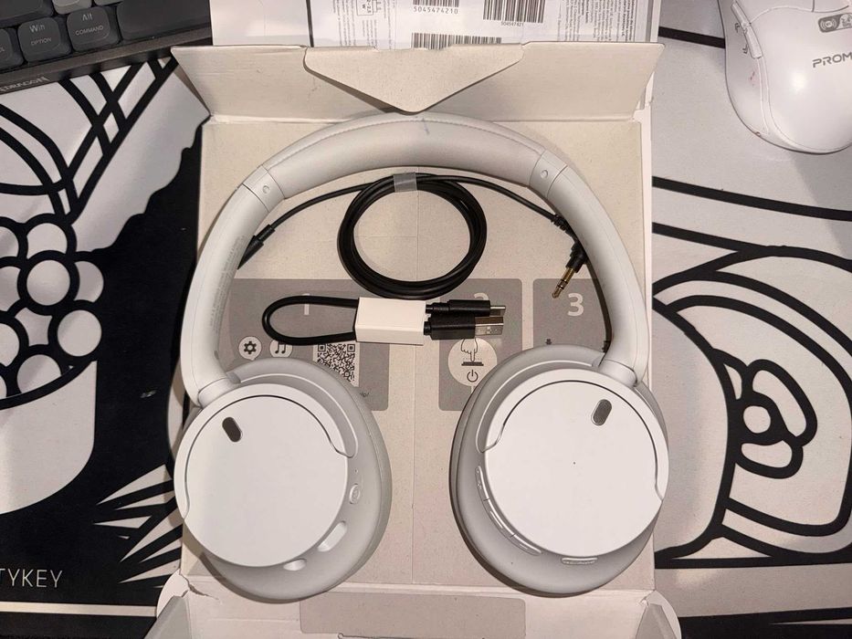 Casti albe Sony WH-CH720N