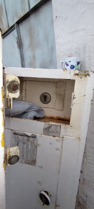 Seyf soriladi qalin profildan