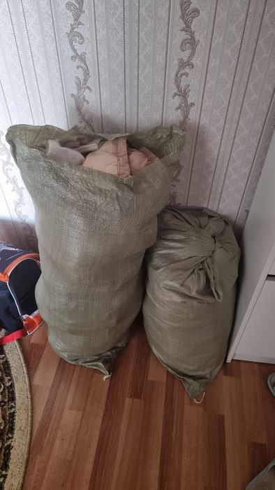Отдам мешок с одеждой