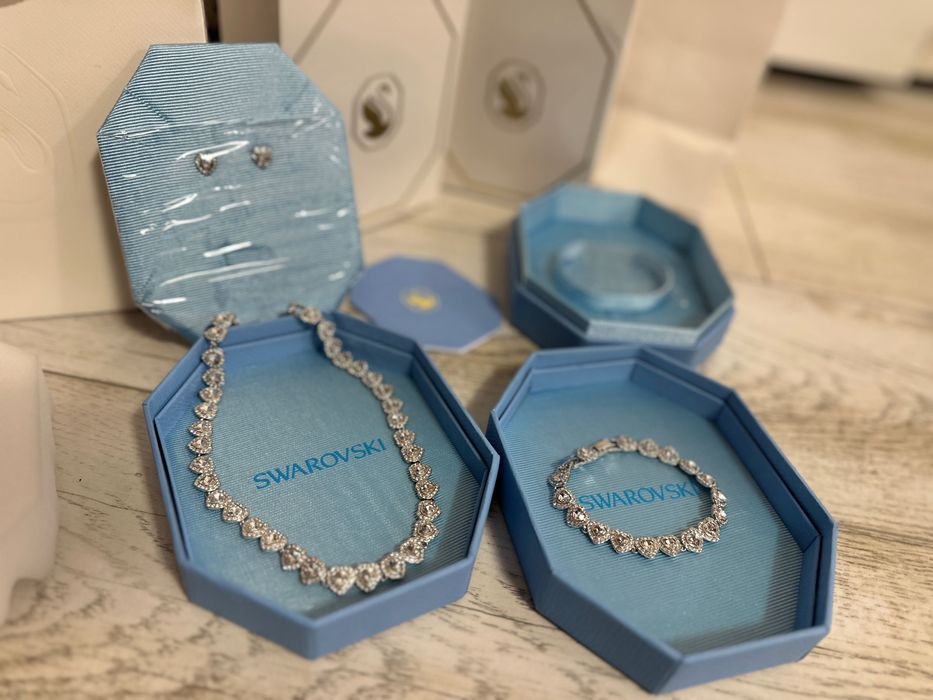 Set Swarovski Angelic Ariana Grande colier, brățară, cercei