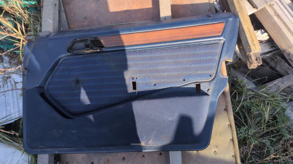 Продается двери от мерседес 124