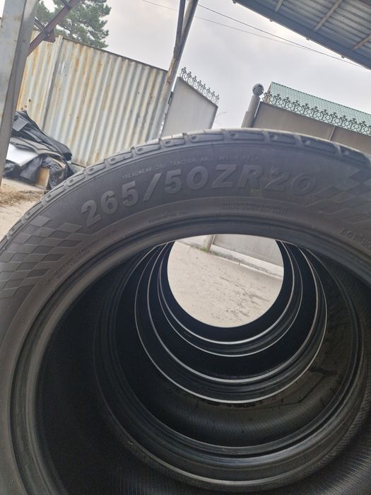 Шины, в отличном состоянии.