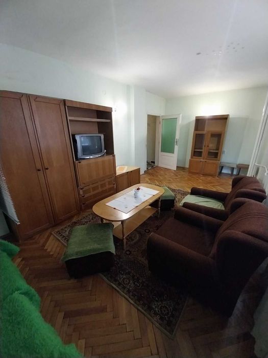 Дава се под наем Двустаен апартамент в Шумен, Тракия - 78 кв.м за 239.7 € - Снимка #7
