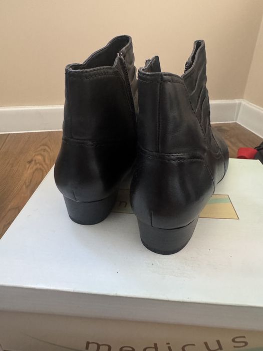 Дамски боти Medicus