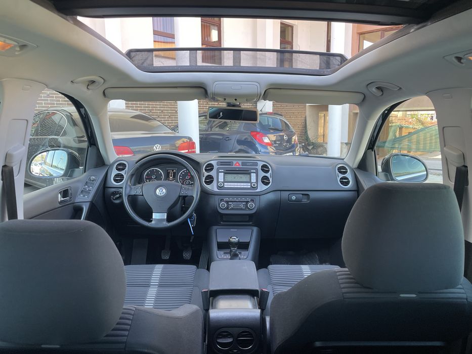 VW Tiguan Sport-Line 2.0TDI 140CP 2011 EURO-5 *Panoramic-Bi-Xenon-2 seturi jante aliaj*Stare foarte buna