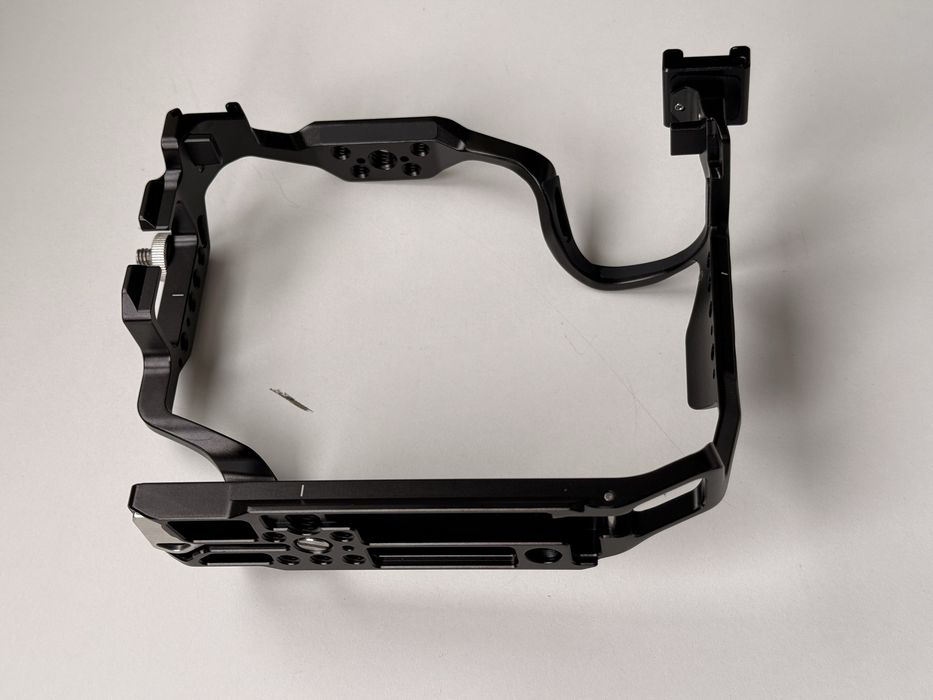 SmallRig 5413 Cage pentru Canon EOS R1