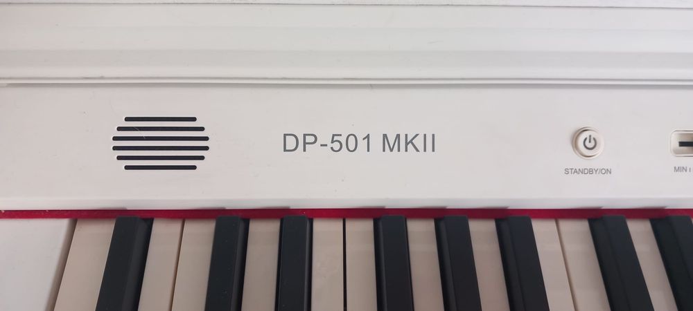 Pianină digitală DP-501 MKII albă