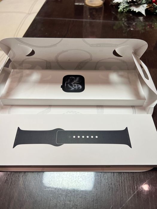 Apple watch series 11 каишка M/L черна