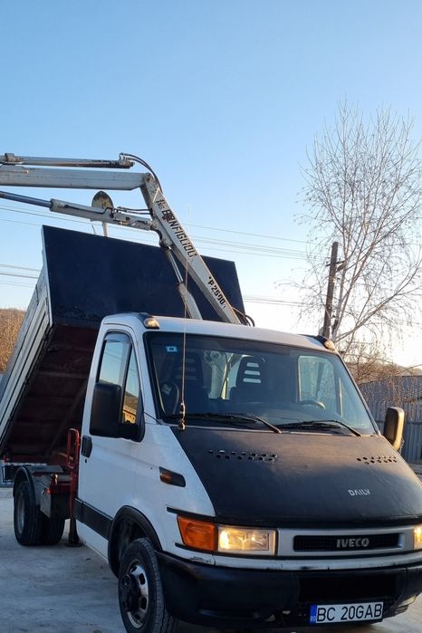 Vand iveco basculabil cu macara