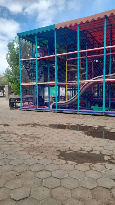ЛАБИРИНТ   игровой аттракцион