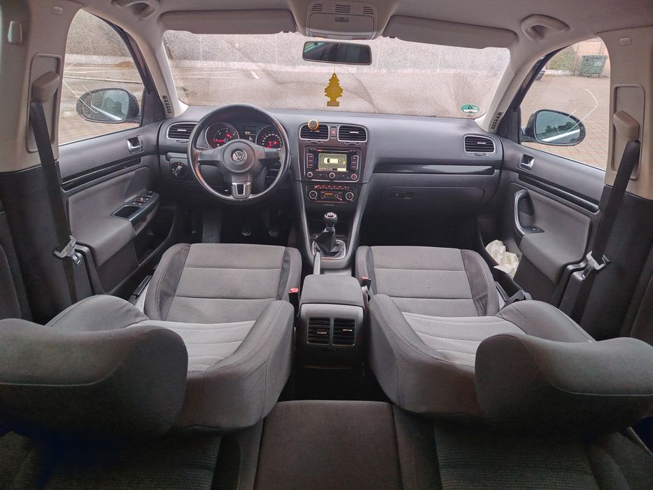 Volkswagen Golf VI