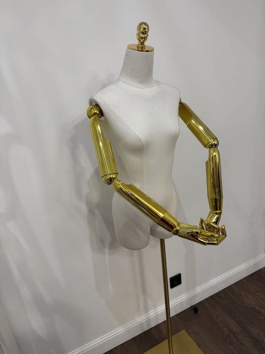 Манекен женский !