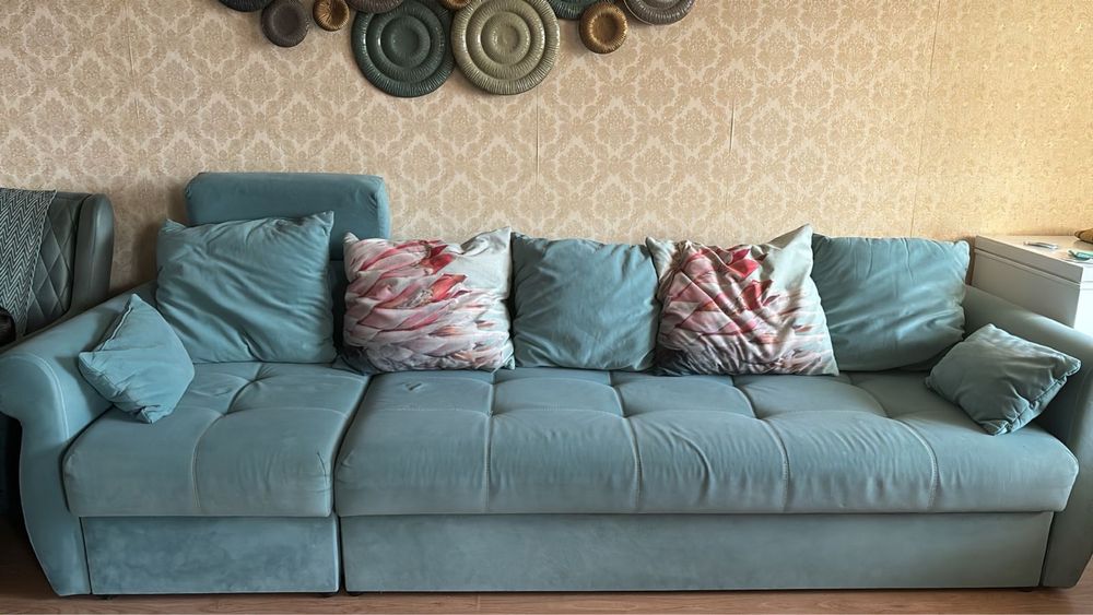 Продается 3м диван