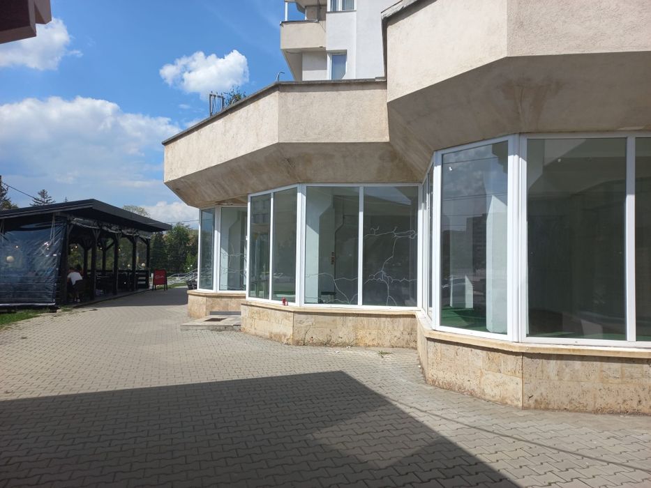 Spațiu comercial de închiriat Onesti