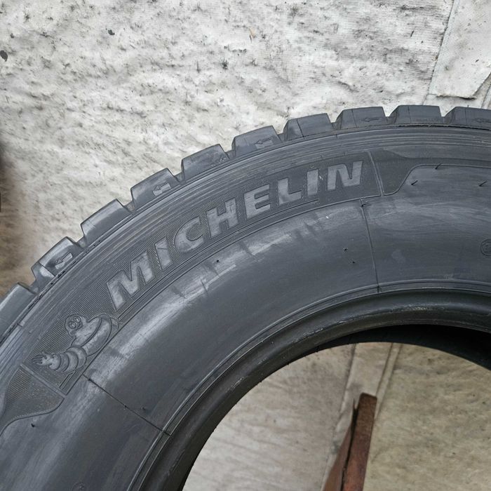 4 тежкотоварни гуми 275/80R22.5 Michelin X Multi D 149/146L M+S