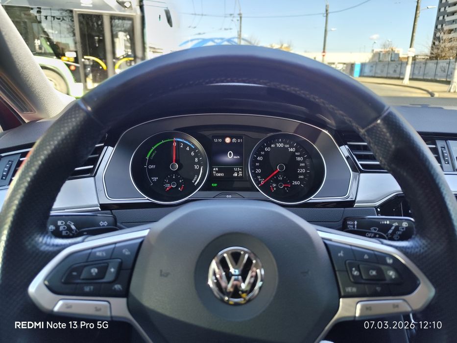 VW Passat GTE 2020