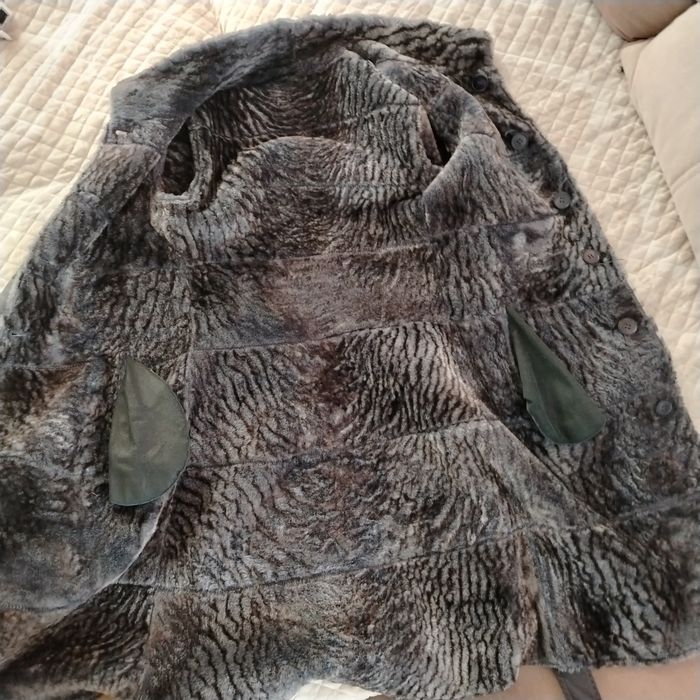 Продам женское пальто и дубленку