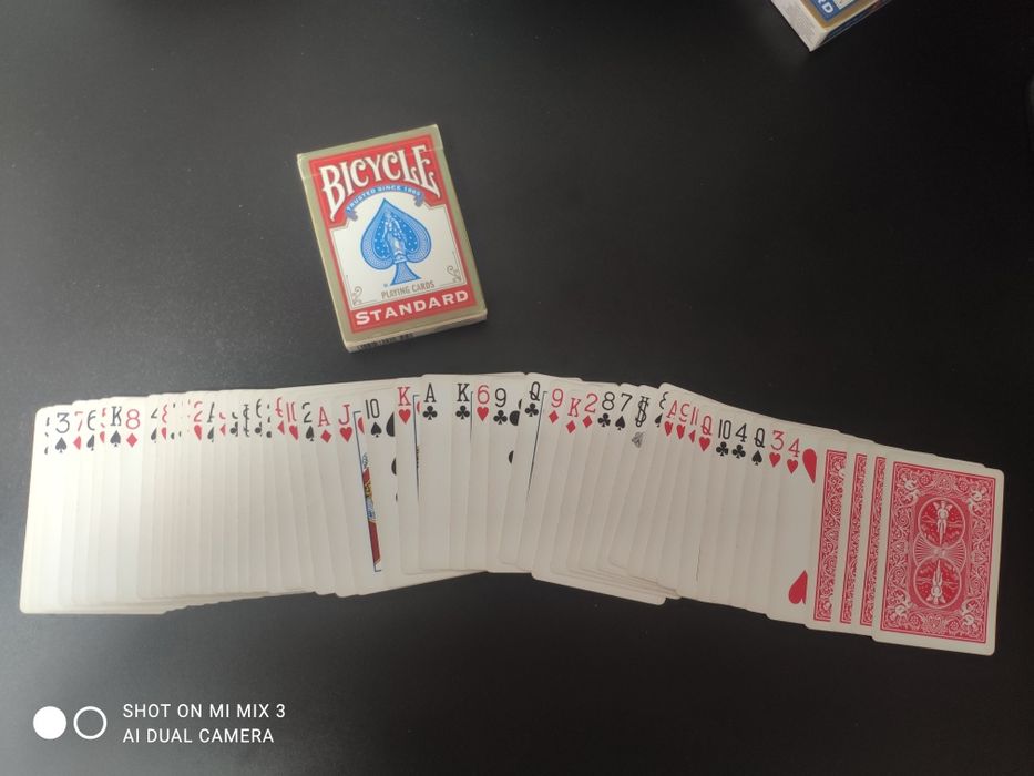 Carti de joc Bicycle – 8 pachete (sigilate și folosite)