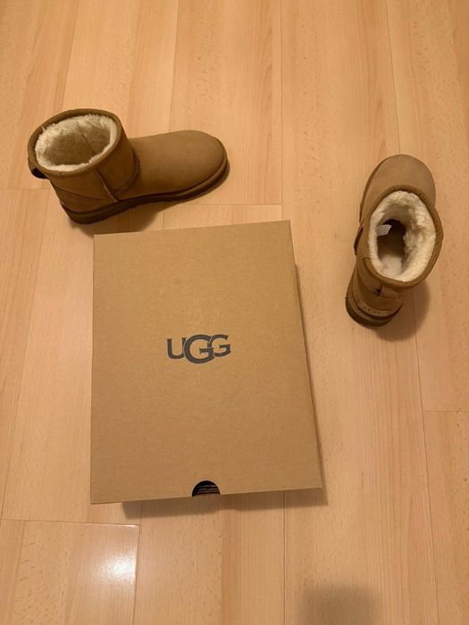 Дамски боти UGG размер 39