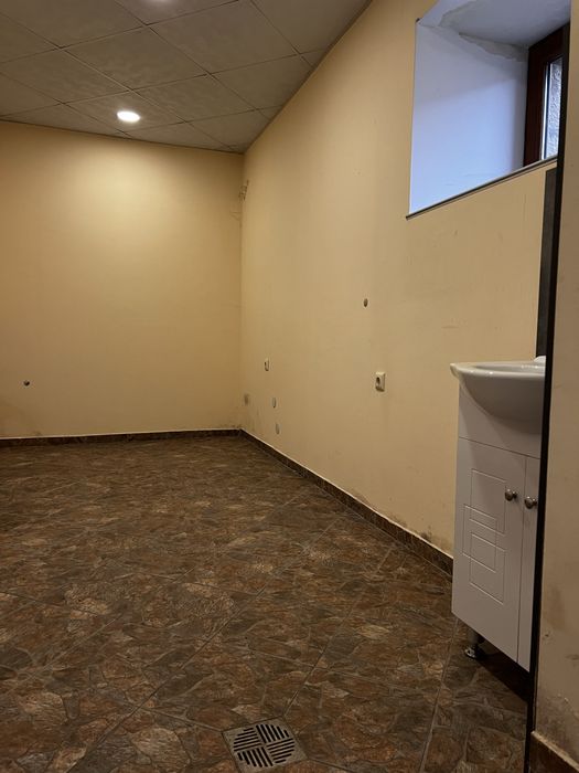 Дава се под наем Магазин в Смолян, Устово - 50 кв.м за 102 € - Снимка #10